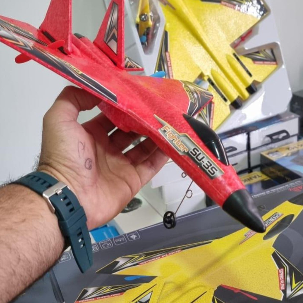 Avion Volador Planeador Control Remoto Recargable SU-35