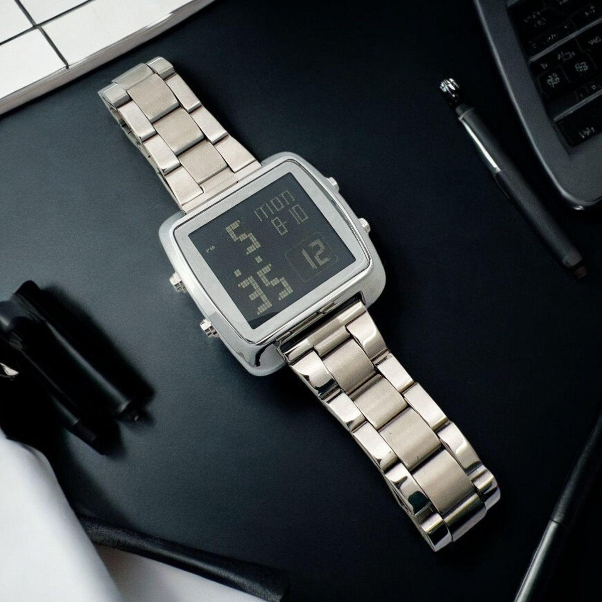 Reloj Scottie Abu Dabi Elegancia y Precisión