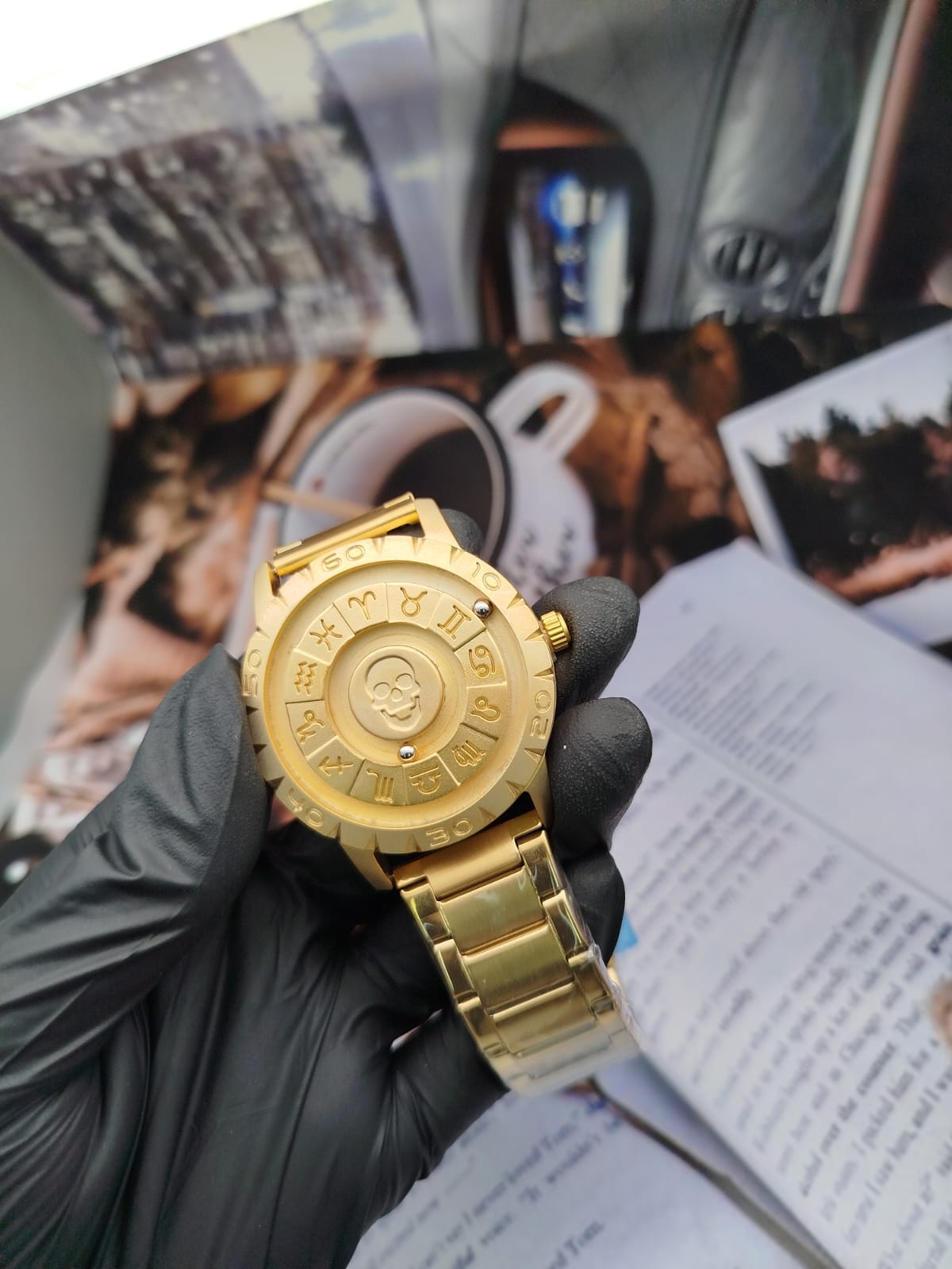 RELOJ MAGNÉTICO ZODIACAL NEGRO FOXBOX