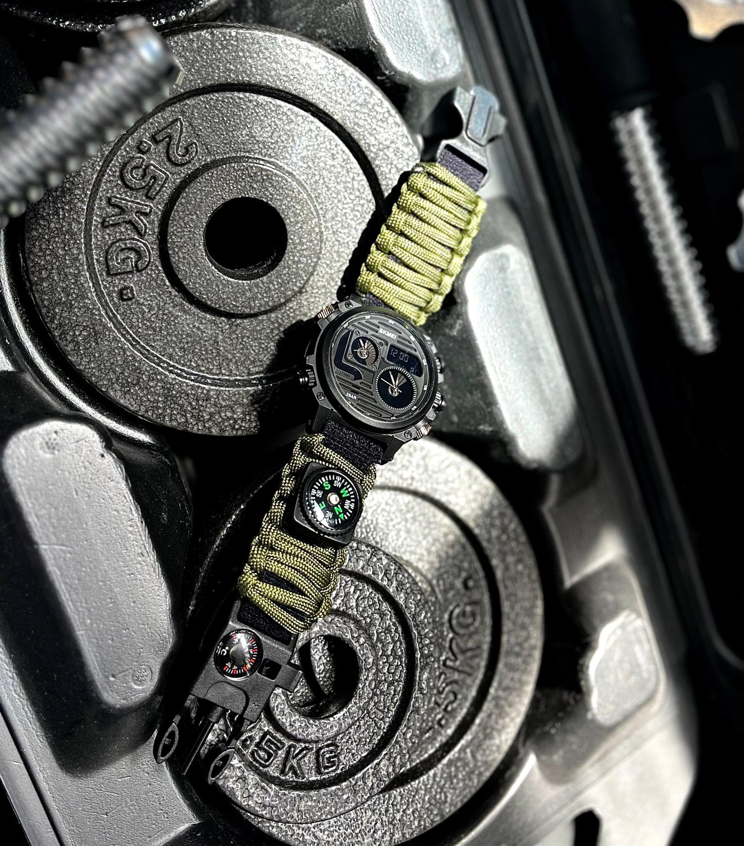Reloj SKMEI 2202 Supervivencia Resistente y Multifuncional