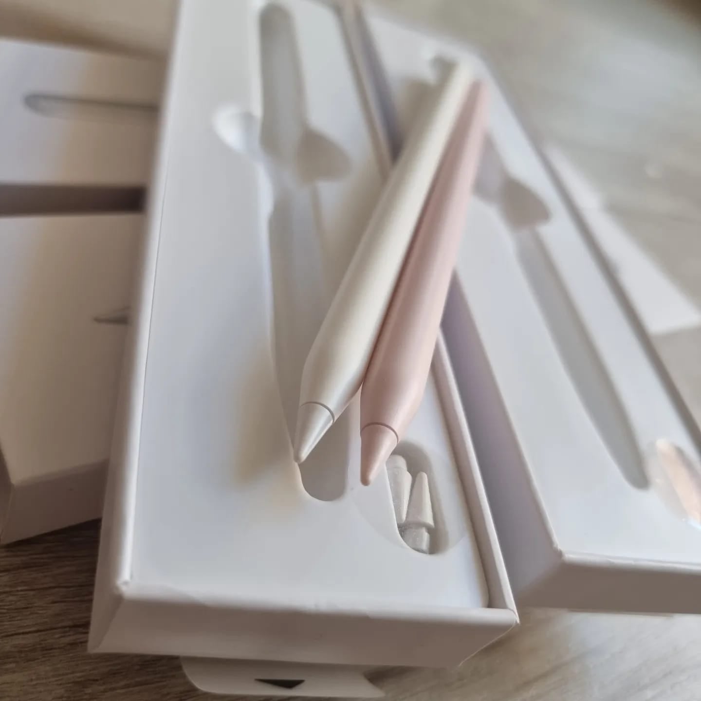 LAPIZ OPTICO PARA IPAD /CARGA INALAMBRICA/RECHAZO DE PALMA