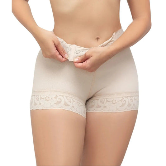 short cachetero con varillas